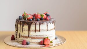 8 Ghaziabad's Elegant Birthday Cakes for celebration 